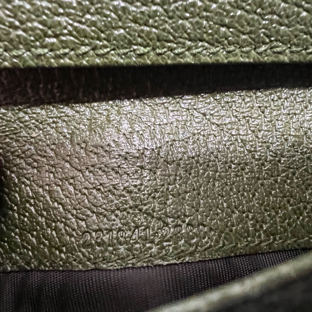Gucci Logo Wallet - Picture 9 of 9